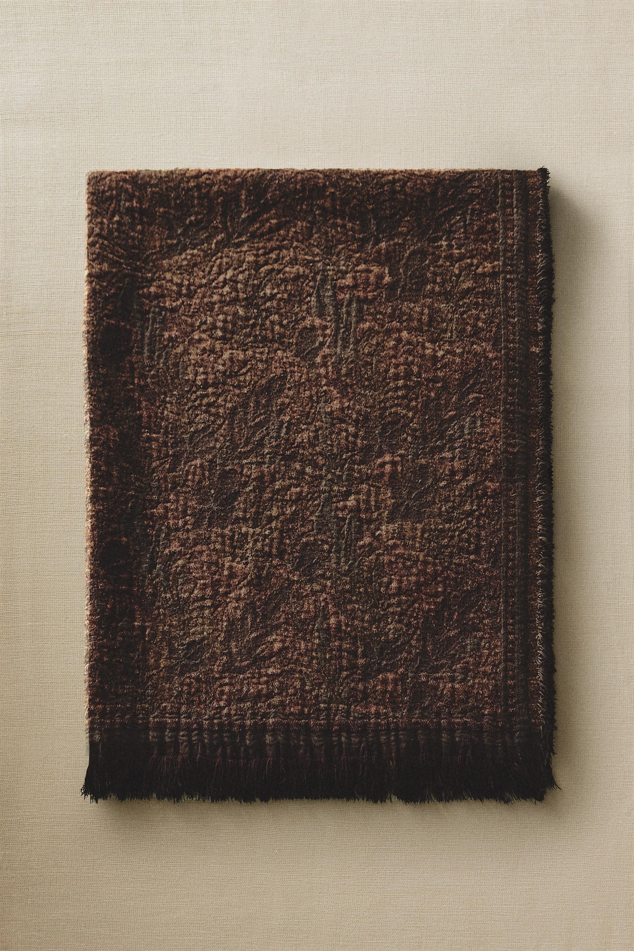 PLAID CHENILLE JACQUARD